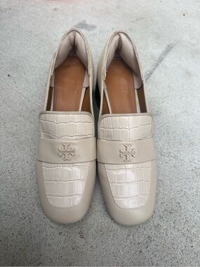 Tory Burch Women's Cream Croc-Embossed Leather Loafers size 8.5